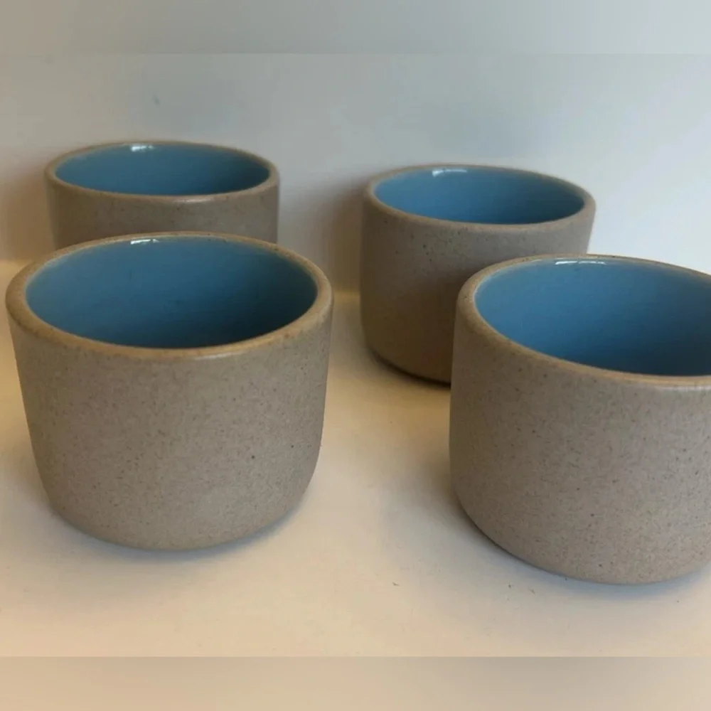Vintage The Pigeon Forge Pottery Dogwood Cup 2" Tan And Blue Set Of 4 Pre-owned - Picture 1 of 6